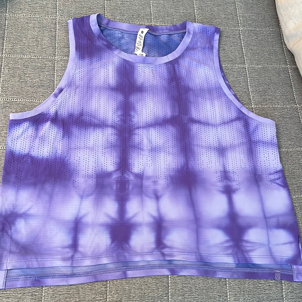 Lululemon crop tank size 8 purple tie dye